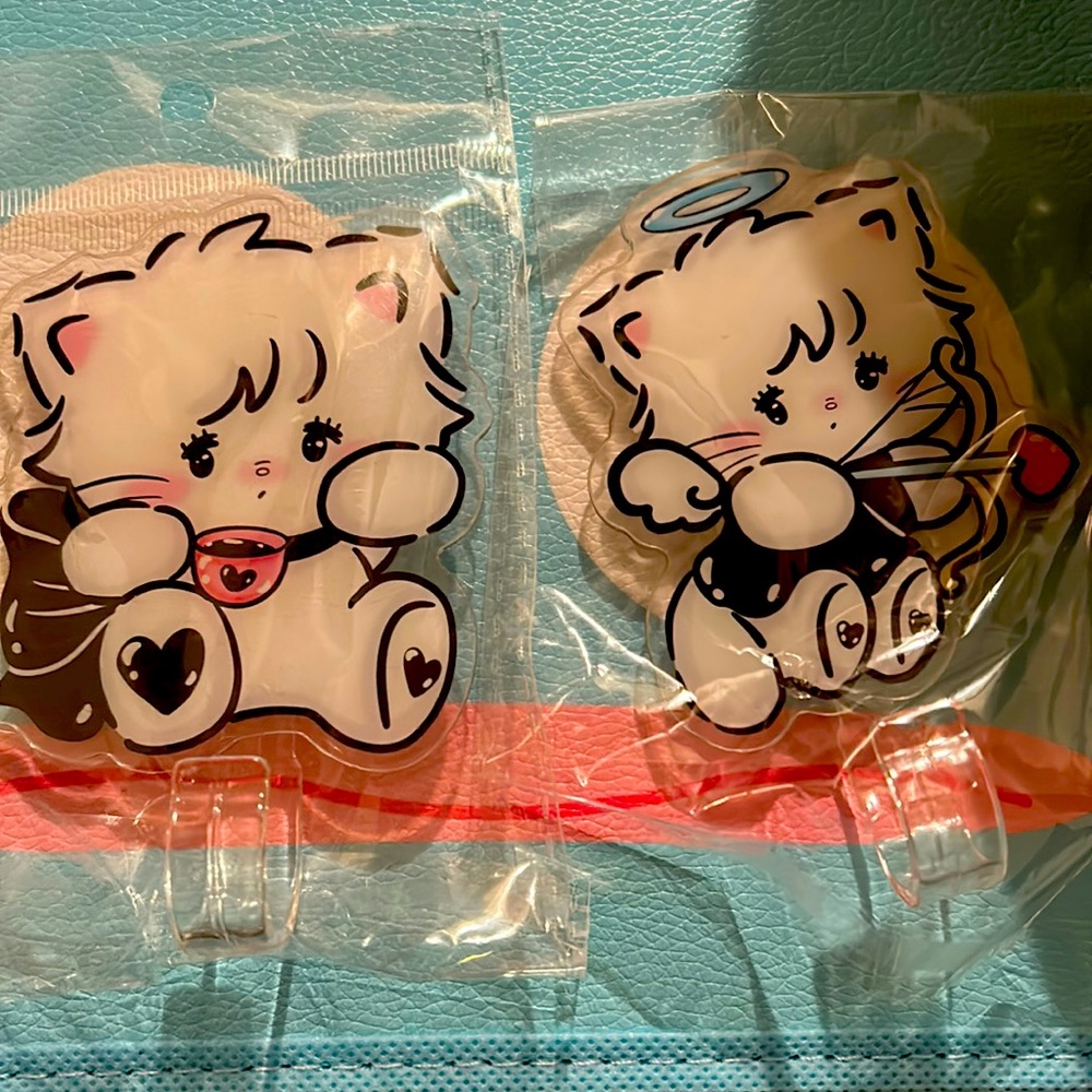 Set of handmade acrylic Meiko hooks